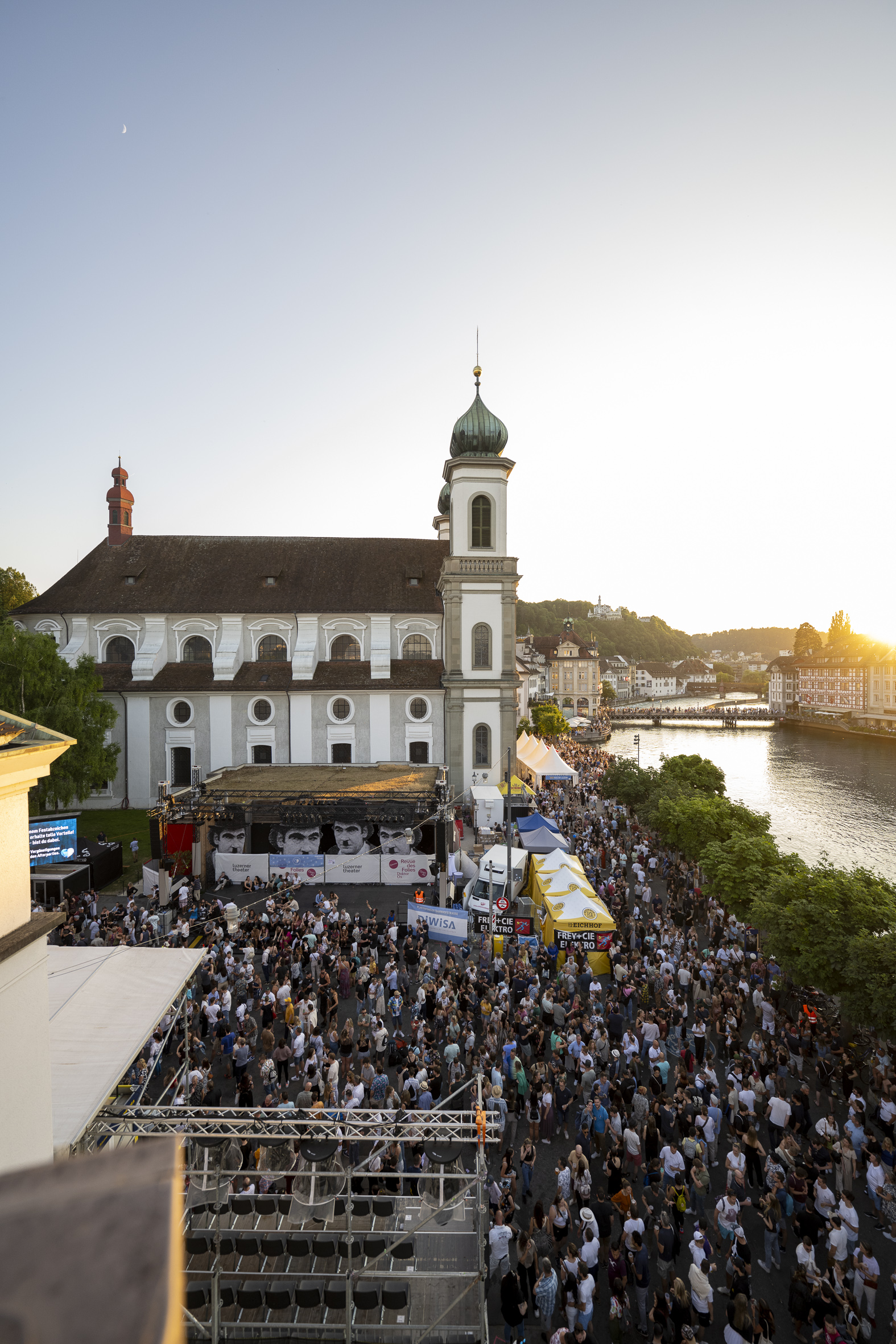 SFL23 SA 20.00 DSC 1213